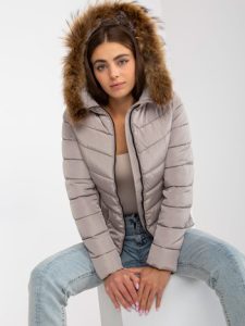 Дамско яке в тъмнобежов цвят – модел NM-KR-P22-6627.03P