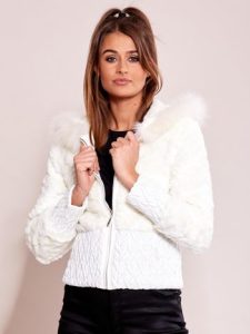 Дамско яке в екрю цвят – модел AT-KR-K31.24P