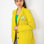 Дамско яке в жълт цвят – модел LK-MA-509286.52P